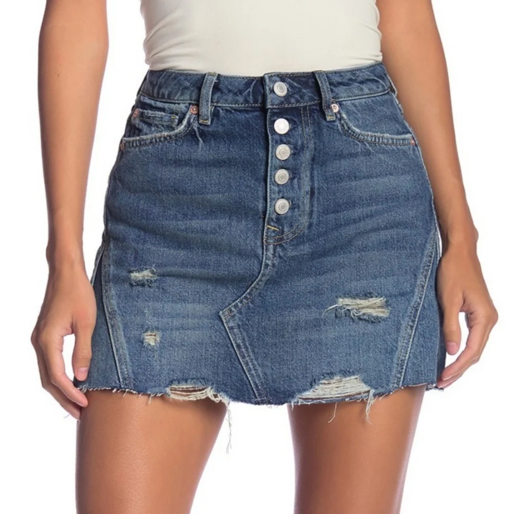 NWT Free People We The Free Distressed Denim Mini Skirt Size 24 Edgy Streetwear